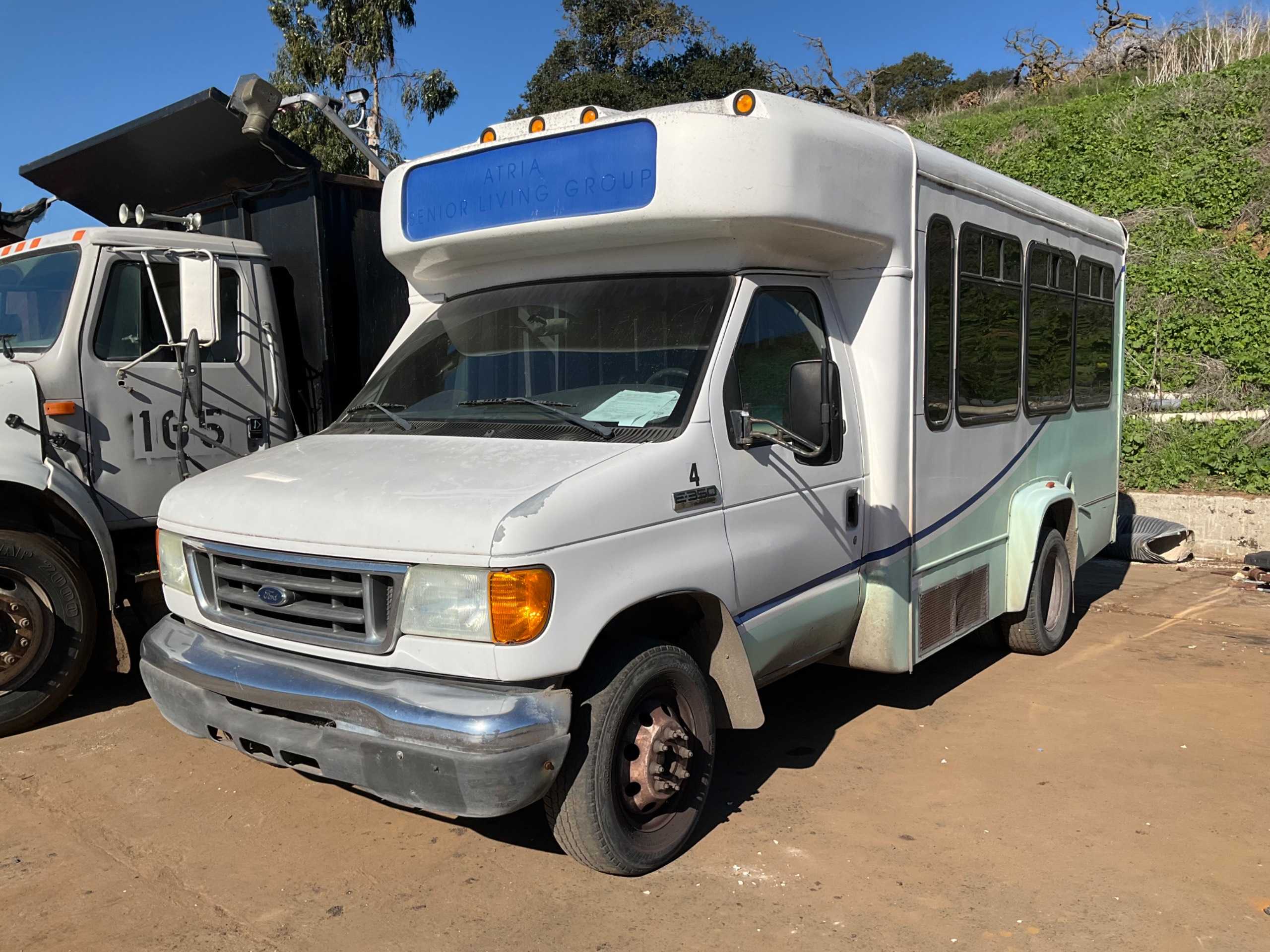 2006 FORD E-350 VAN