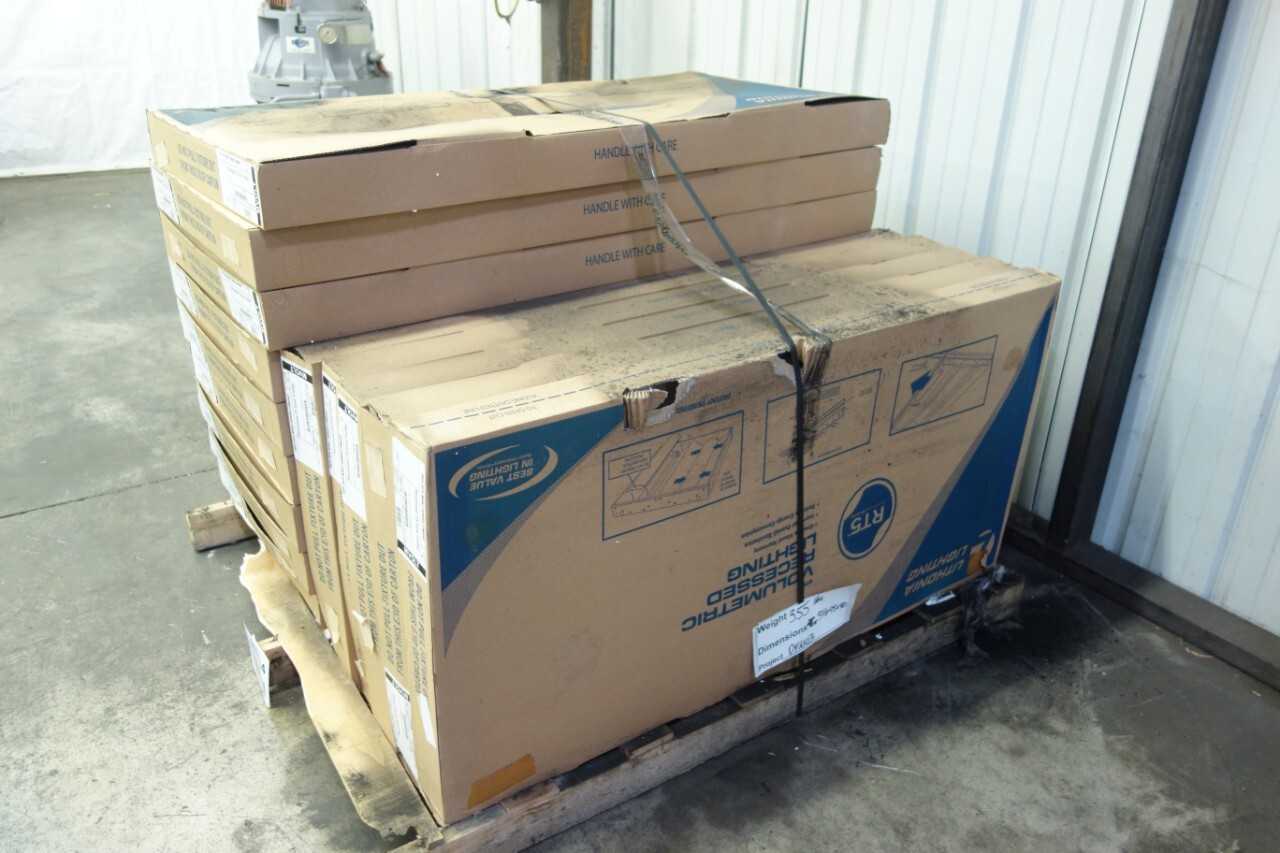PALLET OF LITHONIA RECESSED T5 GRID TROFFER LIGHT FIXTURES - LIGHTING