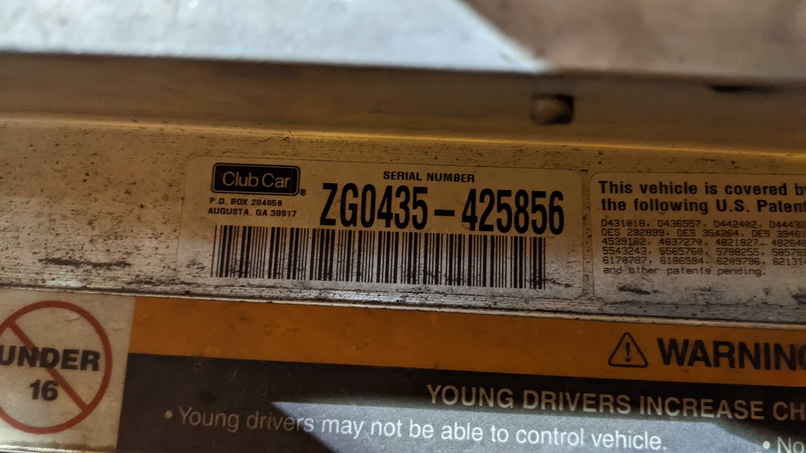 2004 CLUB CAR 2004 CARRYALL 2 XRT - LIFTING EQUIPMENT