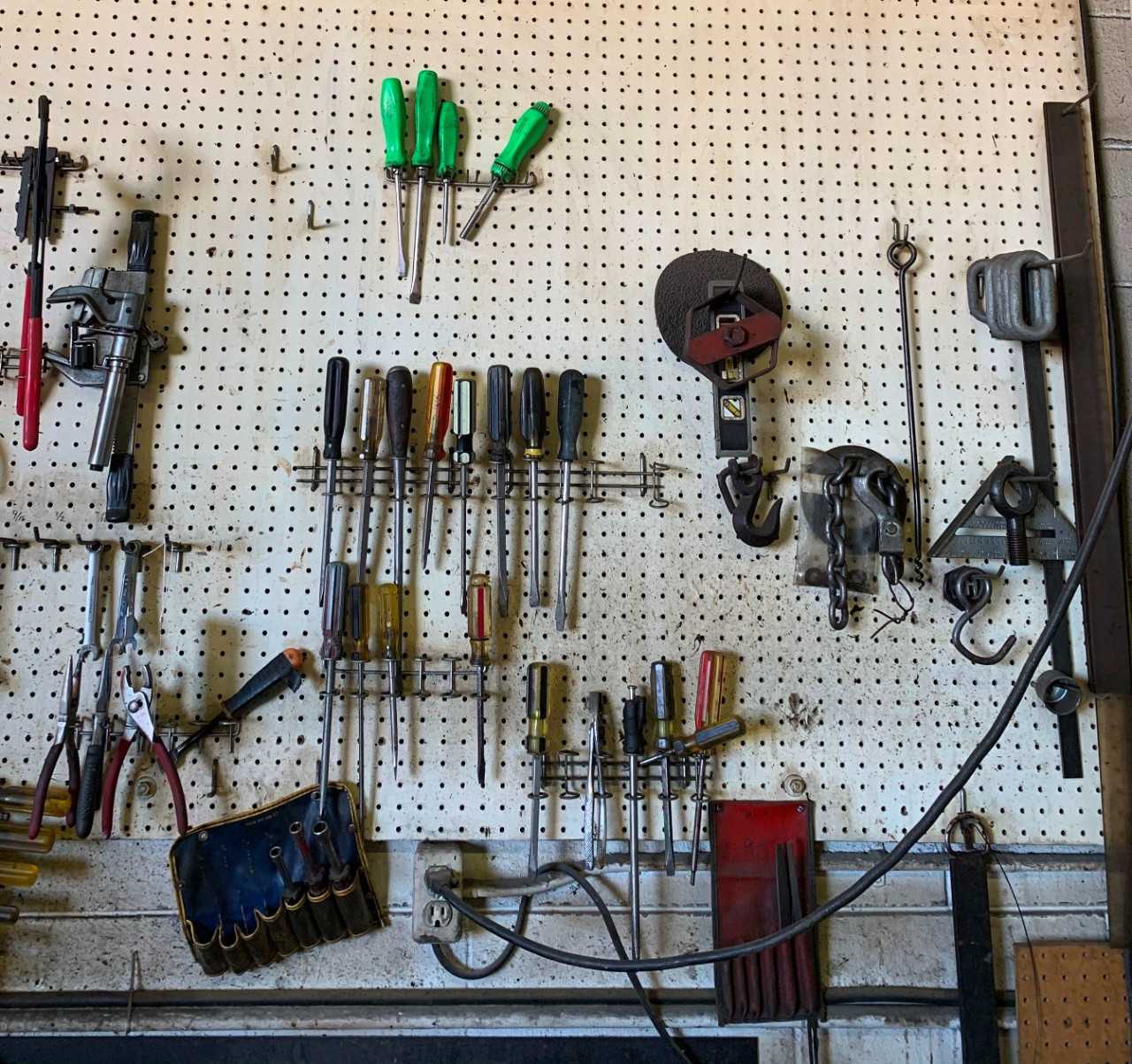Misc Tools, Screw Drivers, Wrenches & Etc - INDUSTRIAL PARTS Misc Tools, Screw Drivers, Wrenches & Etc - INDUSTRIAL PARTS