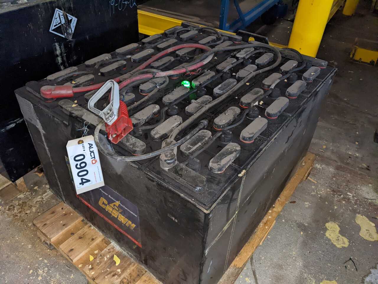 CROWN 18FV21115 48V FORKLIFT BATTERY - FORKLIFTS
