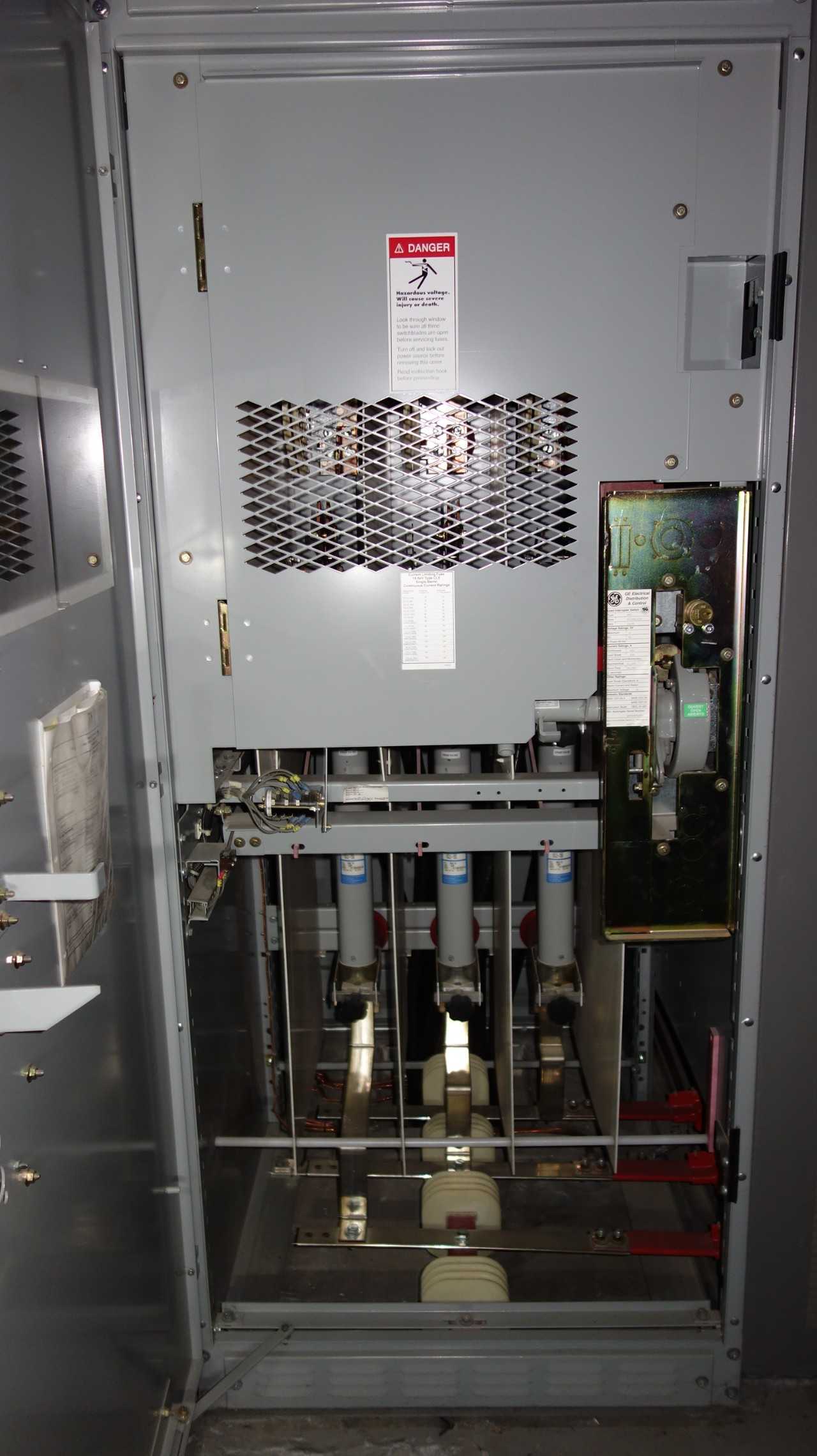 GE INDUSTRIAL MVS 15KV 600A LOAD INTERRUPTER SWITCH - ELECTRICAL COMPONENTS
