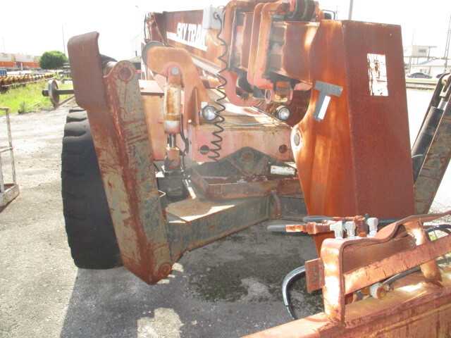 Skytrak Rough Terrain Forklift - Model B8400 - TELESCOPIC HANDLERS