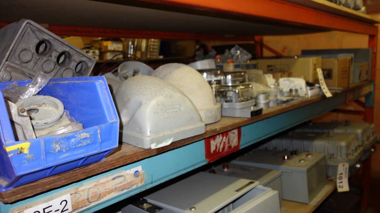 LOT OF ASSORTED ELECTRICAL MRO - ELECTRICAL COMPONENTS