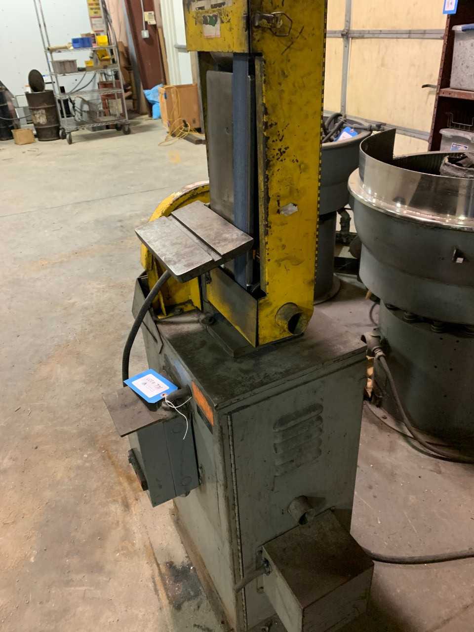 Kalamazoo Belt Sander - SAND BLASTING MACHINE
