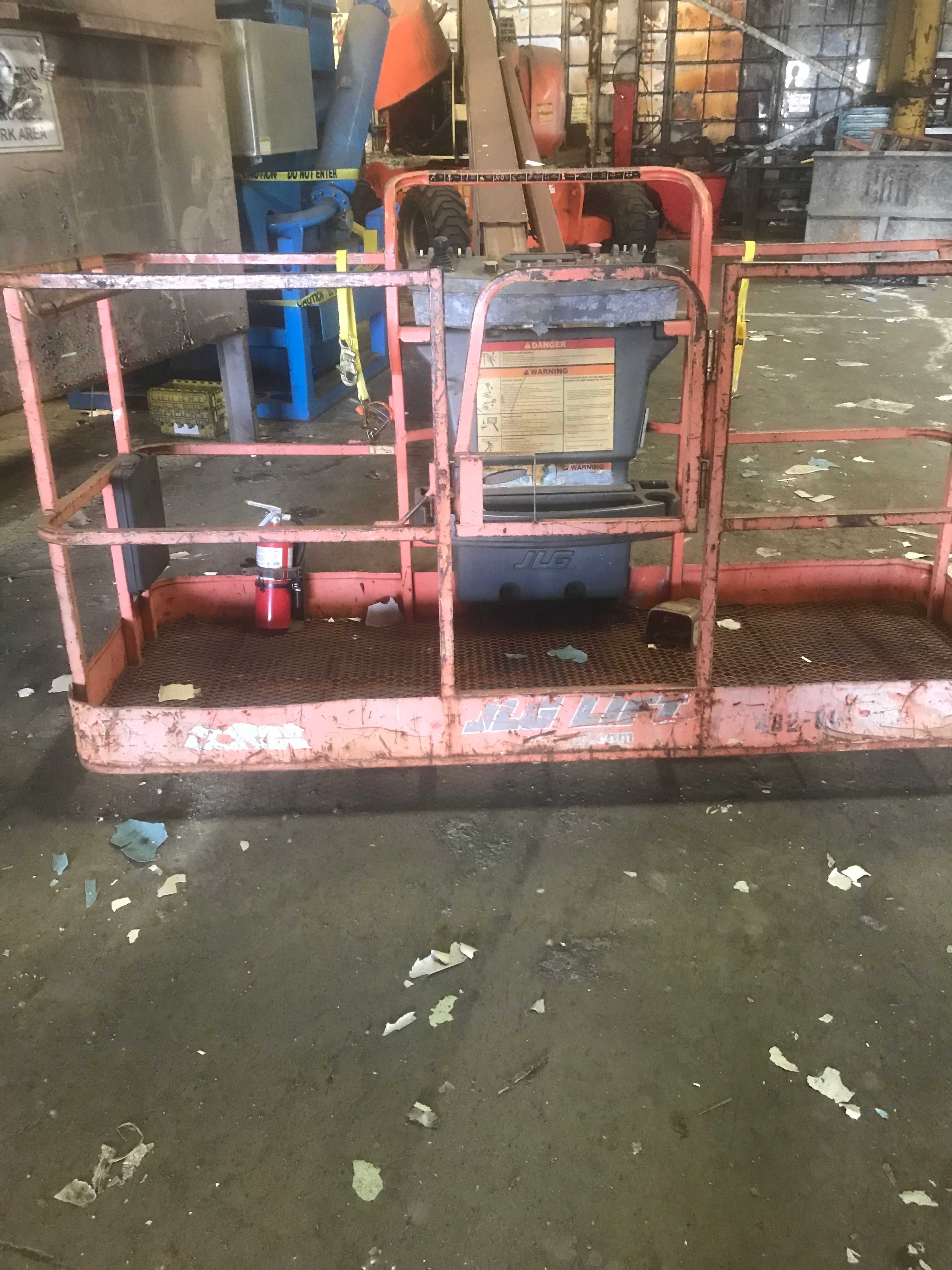 JLG Lift - SCISSOR LIFTS