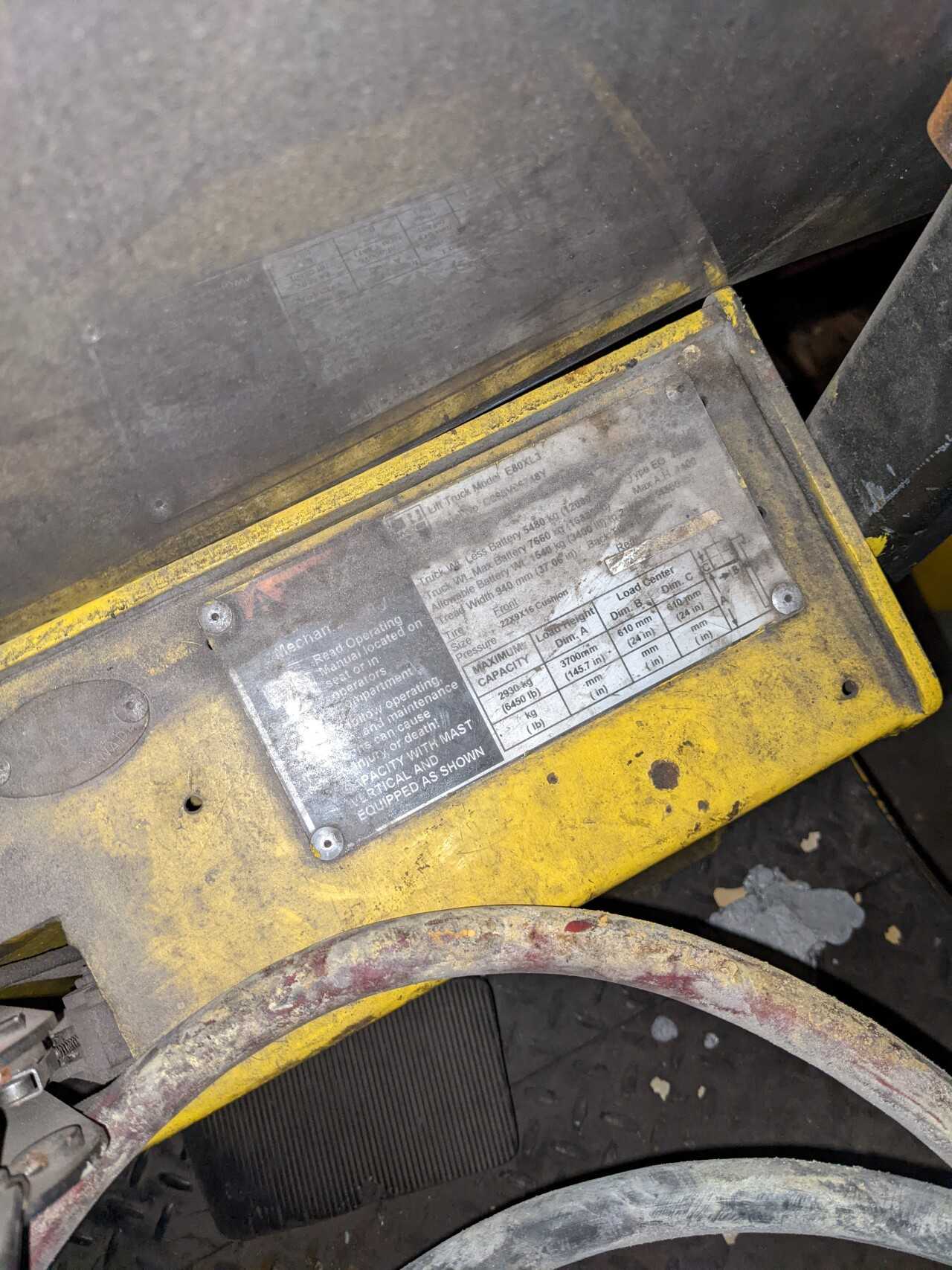 HYSTER E80XL3 6450LBS 48V-DC ELECTRIC FORKLIFT (MISSING BATTERY) - FORKLIFTS