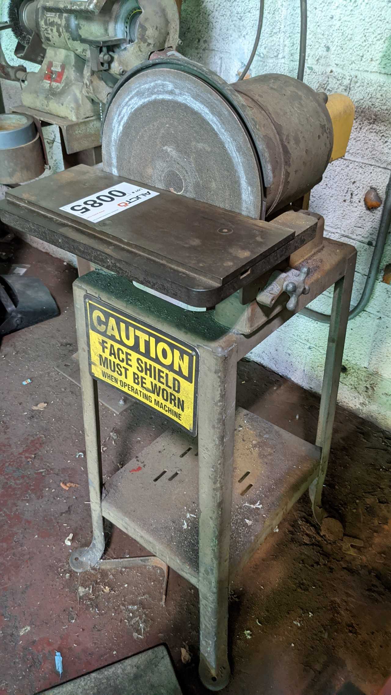 Steel grinding machine - GRINDING MACHINES
