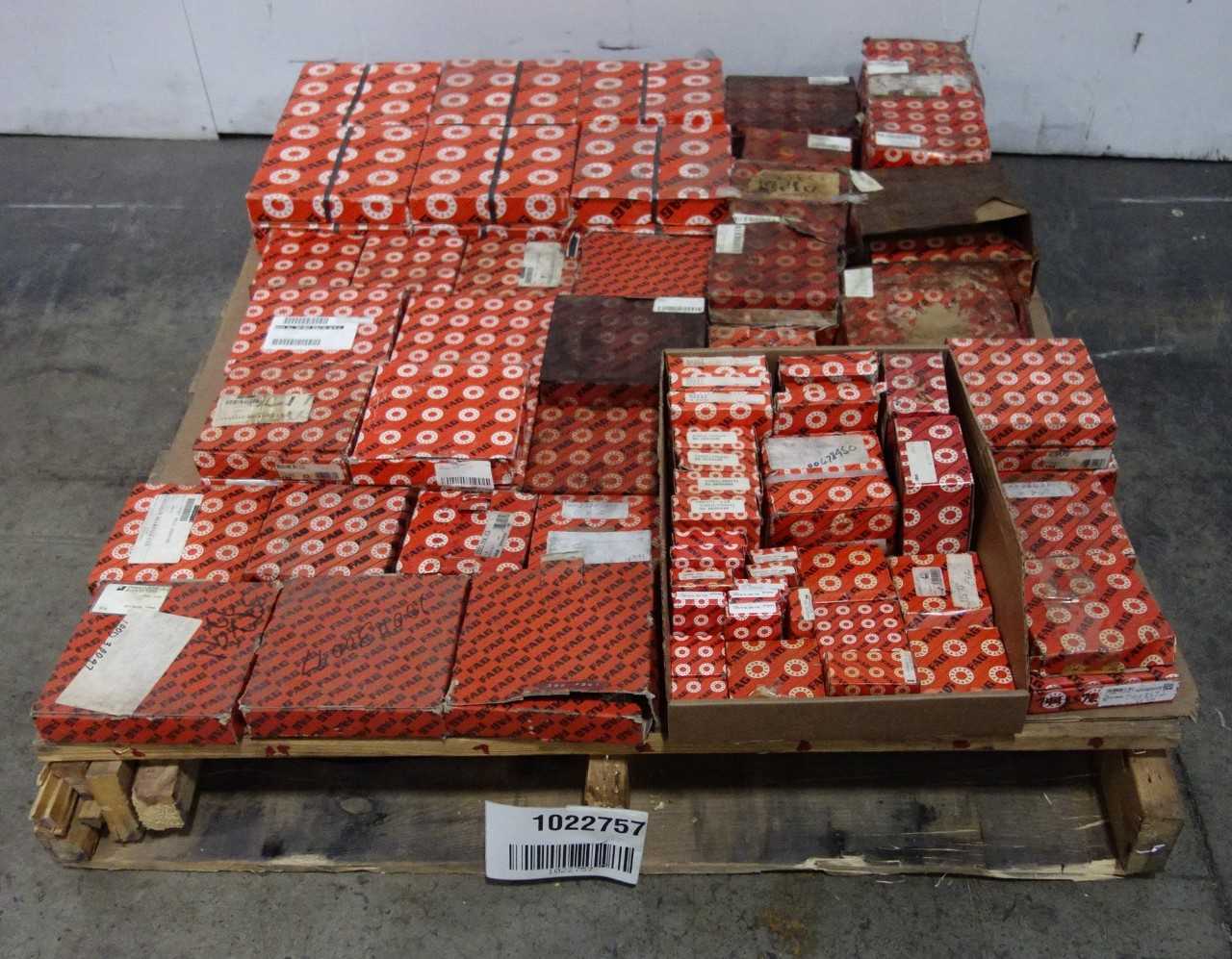 1 PALLET OF ASSORTED FAG BEARINGS AND SLEEVES - BEARINGS