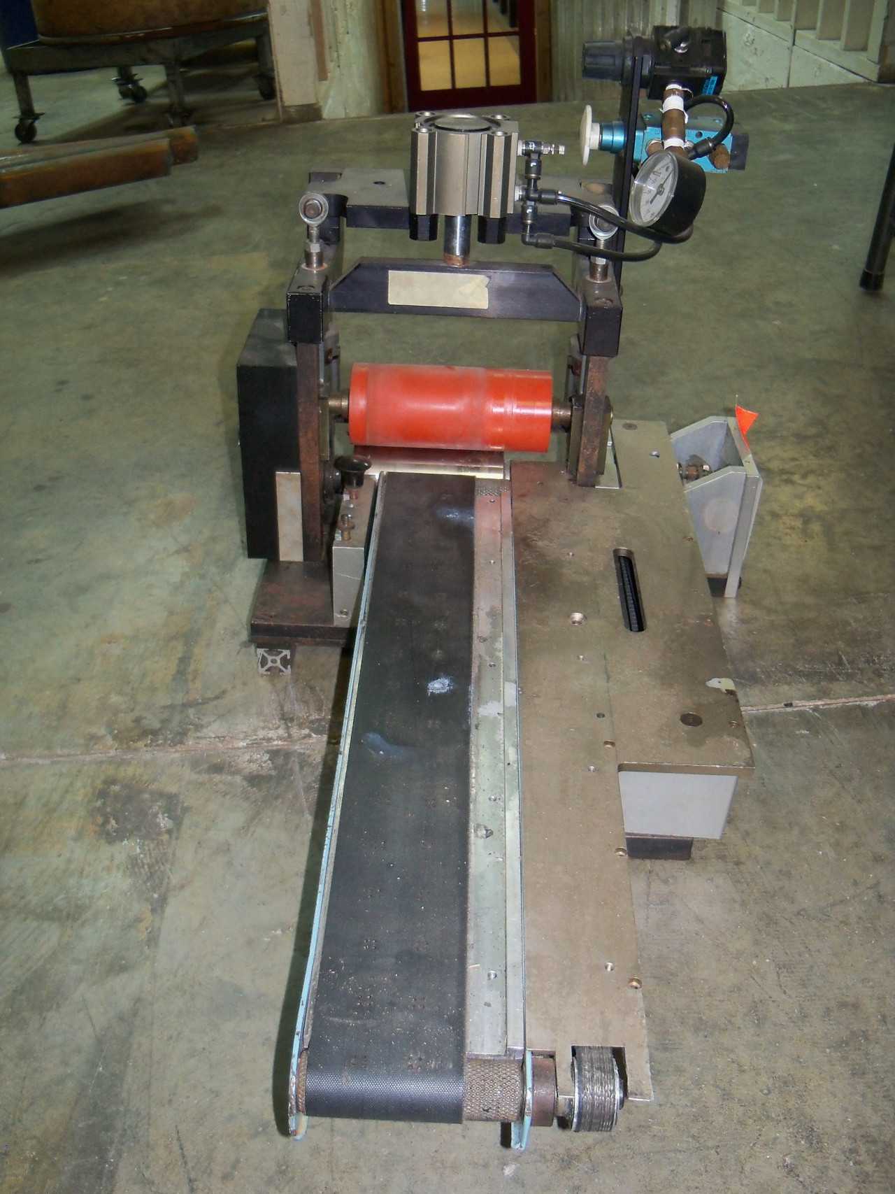 Gorner 4100 Series Conveyor Belt With Press Roller - CONVEYORS