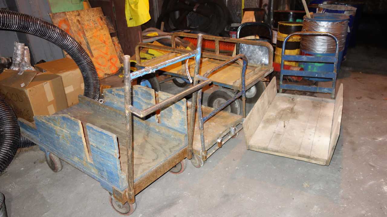 LOT OF 4 CARTS - ROLLING CARTS