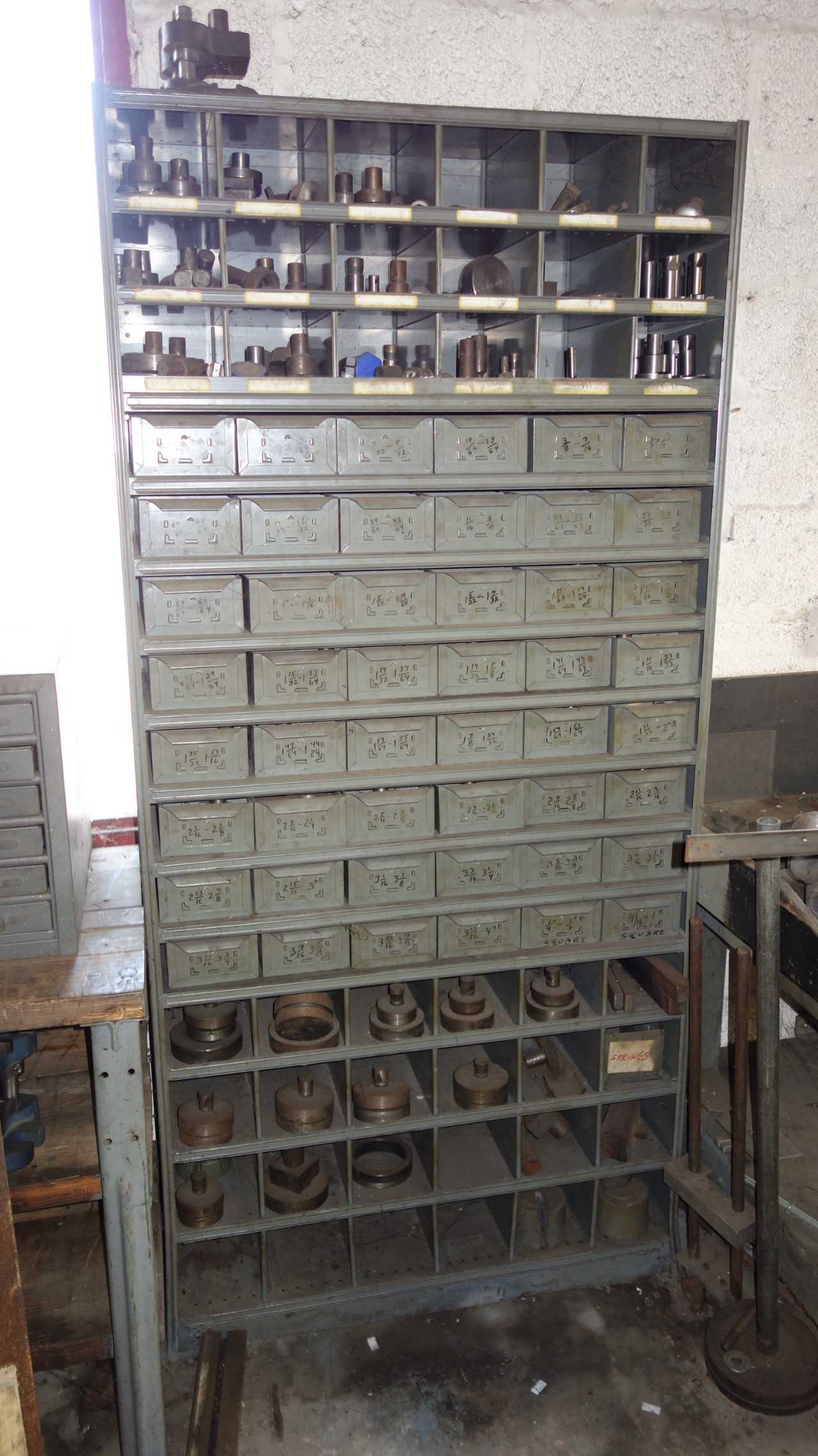 CONTENTS OF SHELVING, ASSORTED PUNCHES AND DIES, RECTANGLES, OBROUNDS, SQUARES, SPECIALITY