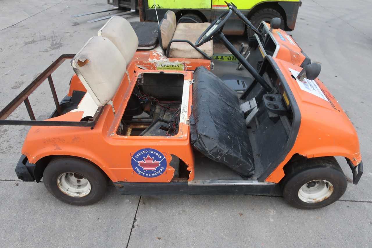 LOT OF 2 ASSORTED GOLF CARTS FOR PARTS - MISCELLANEOUS