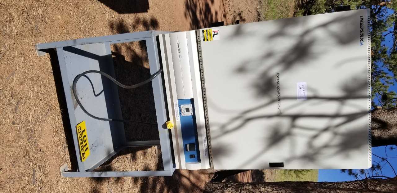 Lindberg/Blue Furnace - MELTING FURNACE