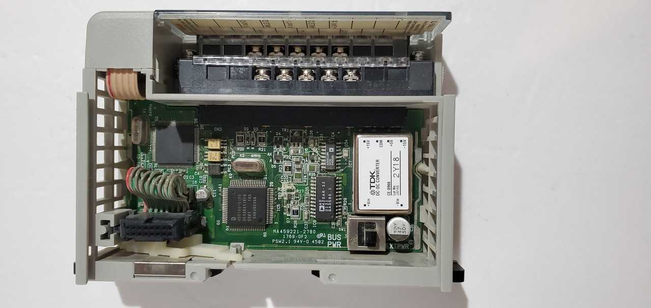 Allen Bradley Compact I/O 1769-OF2 - AUTOMATION & CONTROLS