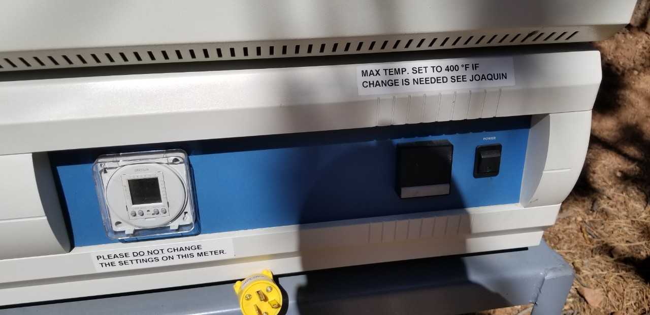 Lindberg/Blue Furnace - MELTING FURNACE