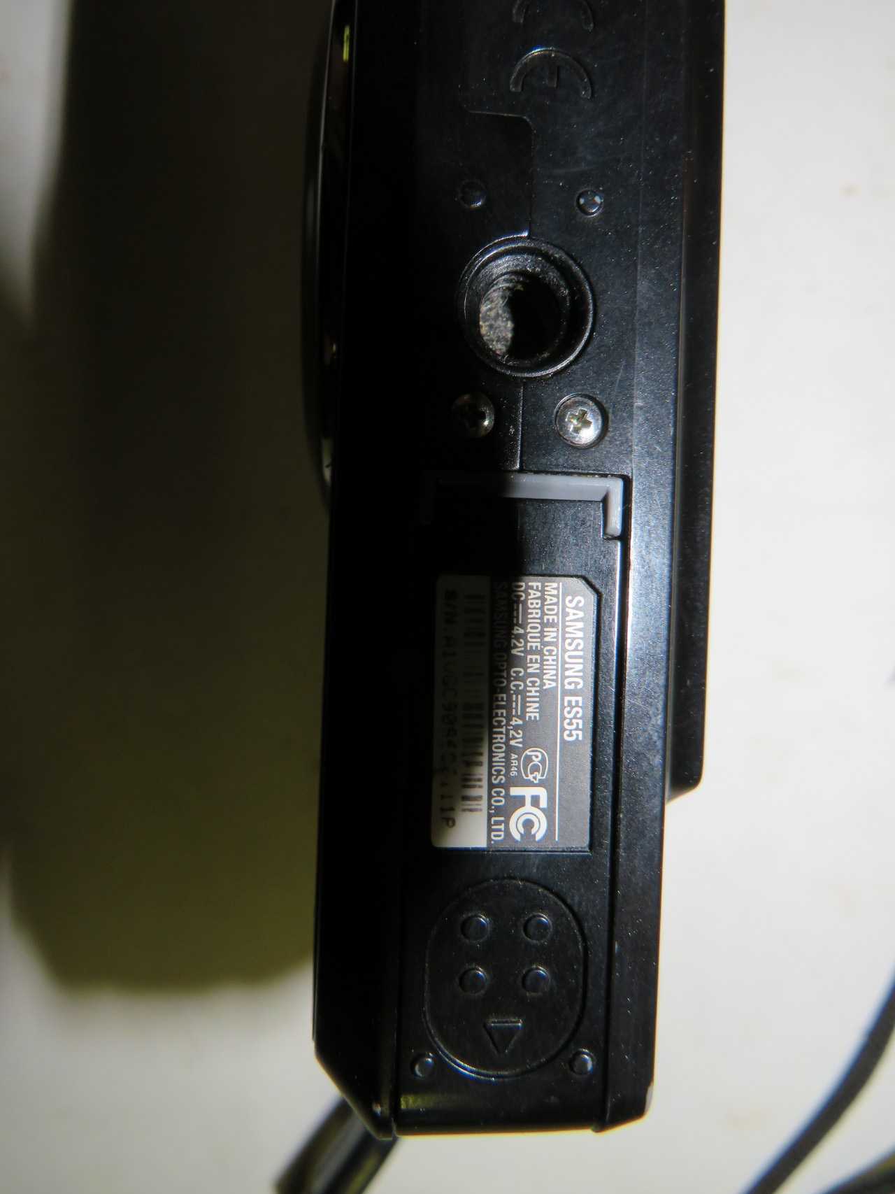 SAMSUNG ES55 10.2 MEGA PIXELS CAMERA - MISCELLANEOUS