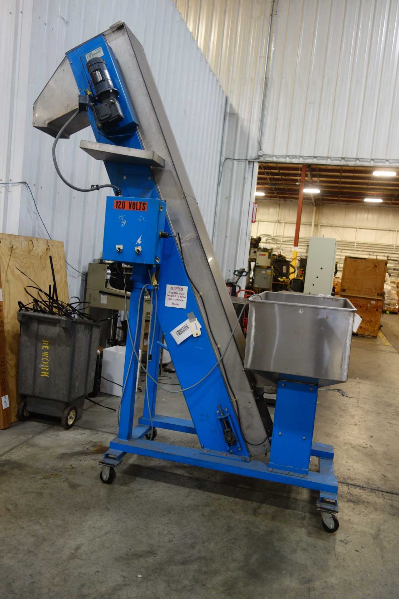CONVEYOR SYSTEM WITH FEED HOPPER - CONVEYORS