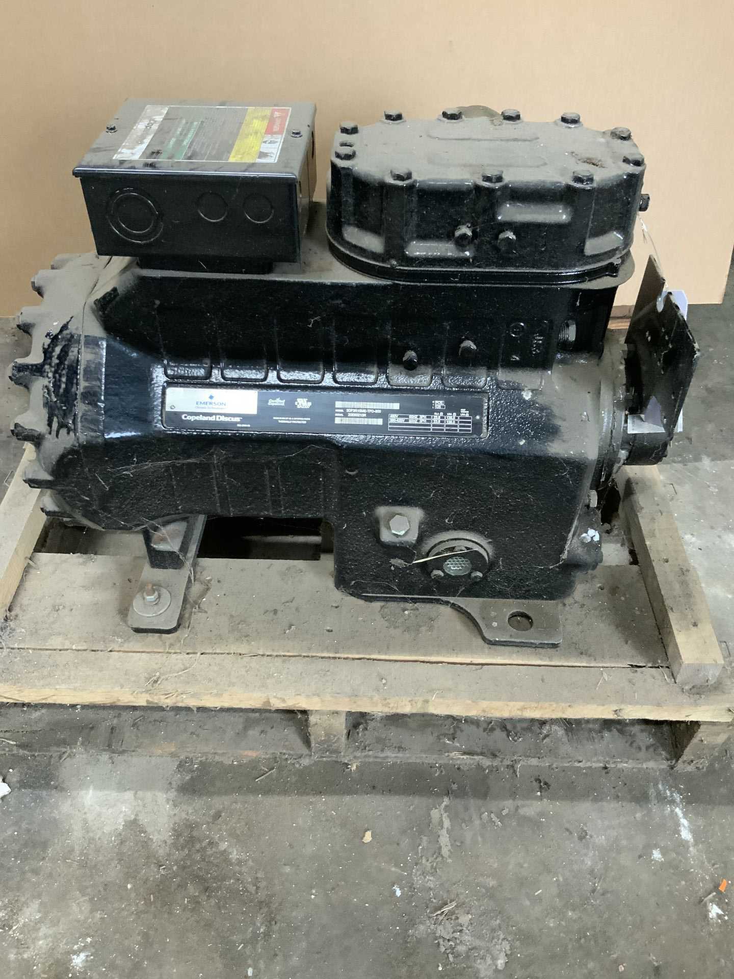 COPELAND DISCUS 3DF3R15ME-TFD-800 AC COMPRESSOR - AC COMPRESSOR