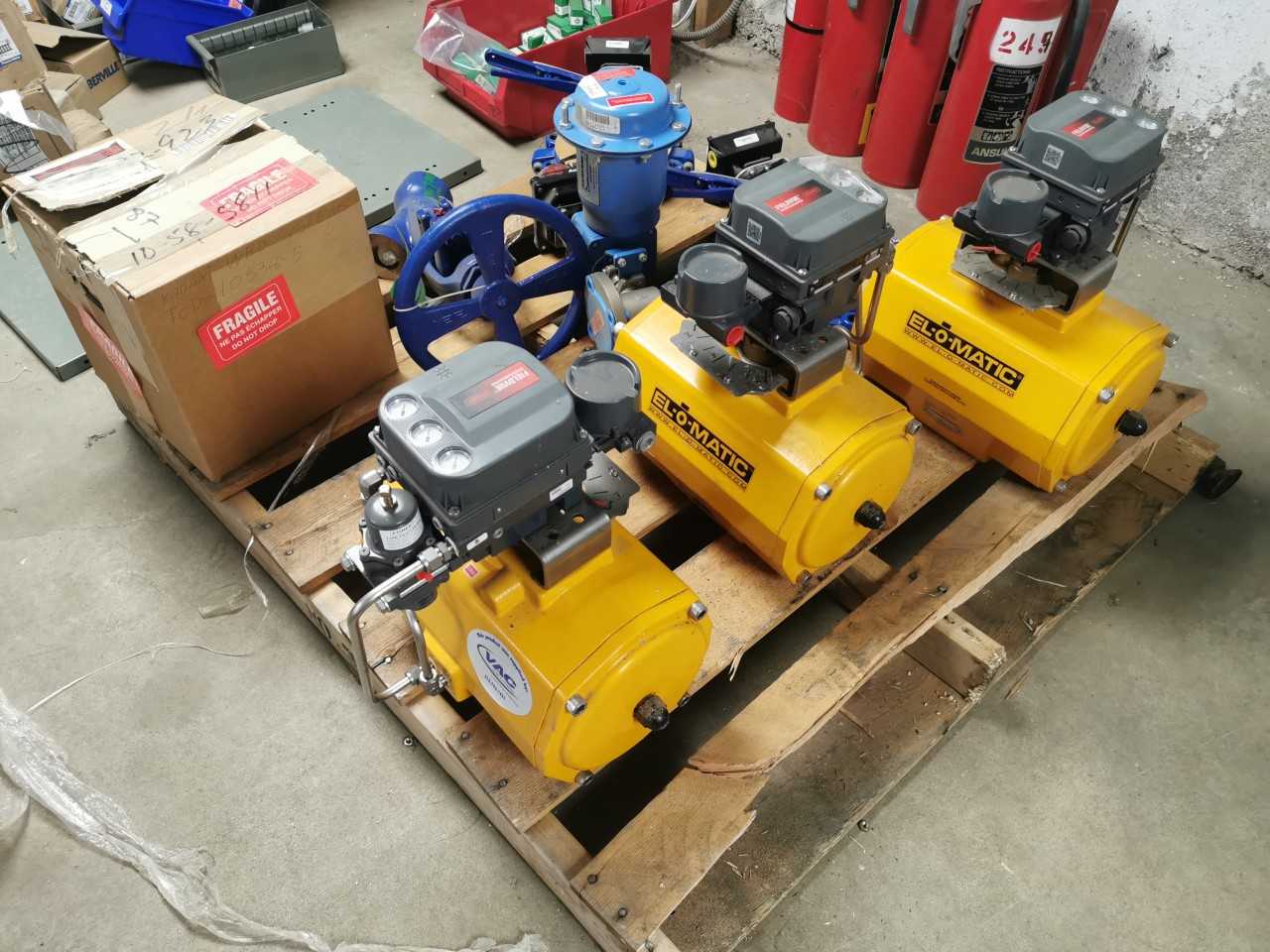 lot of valves, positioners, gear reducer - VALVES