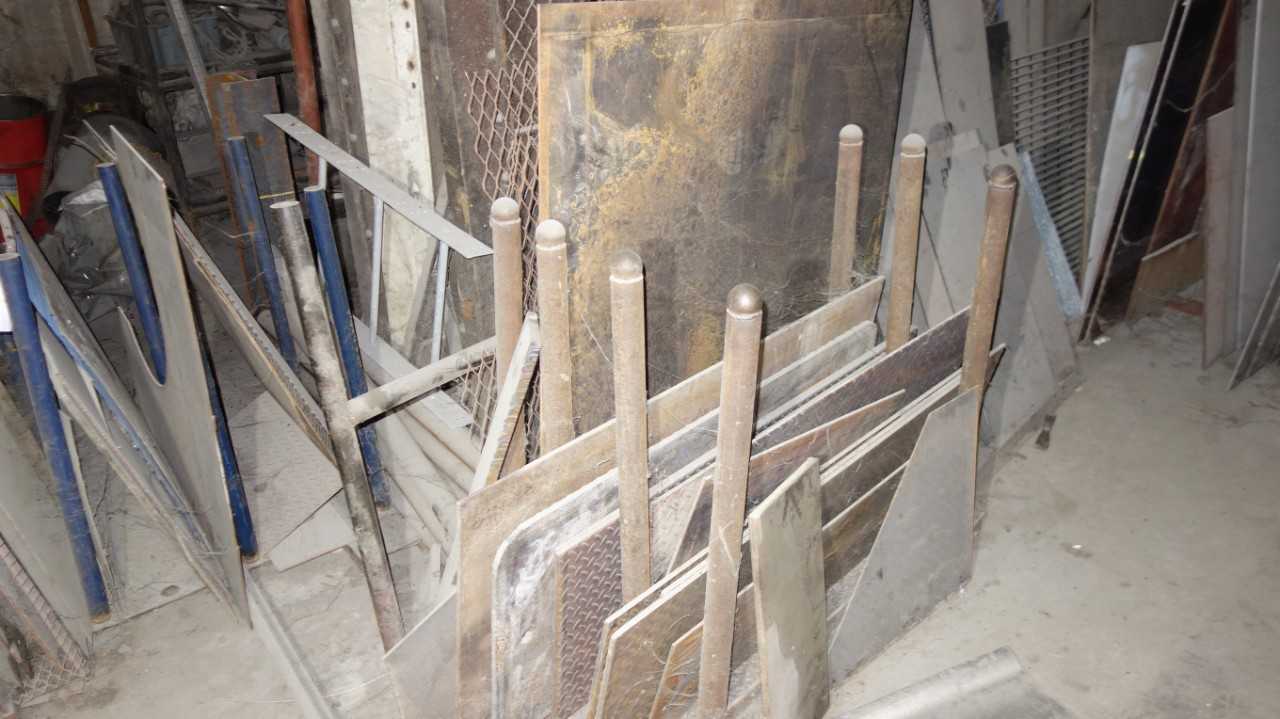 LOT OF ASSORTED STEEL PLATES, CHATTER PLATES - MISCELLANEOUS