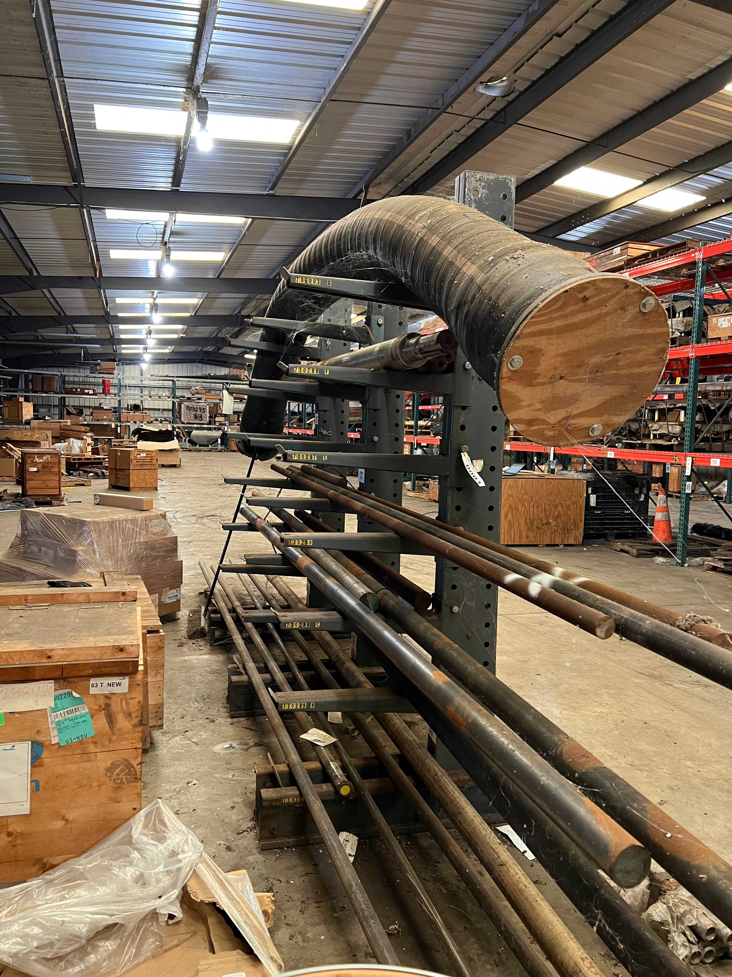 LOT OF PIPE WITH RACK