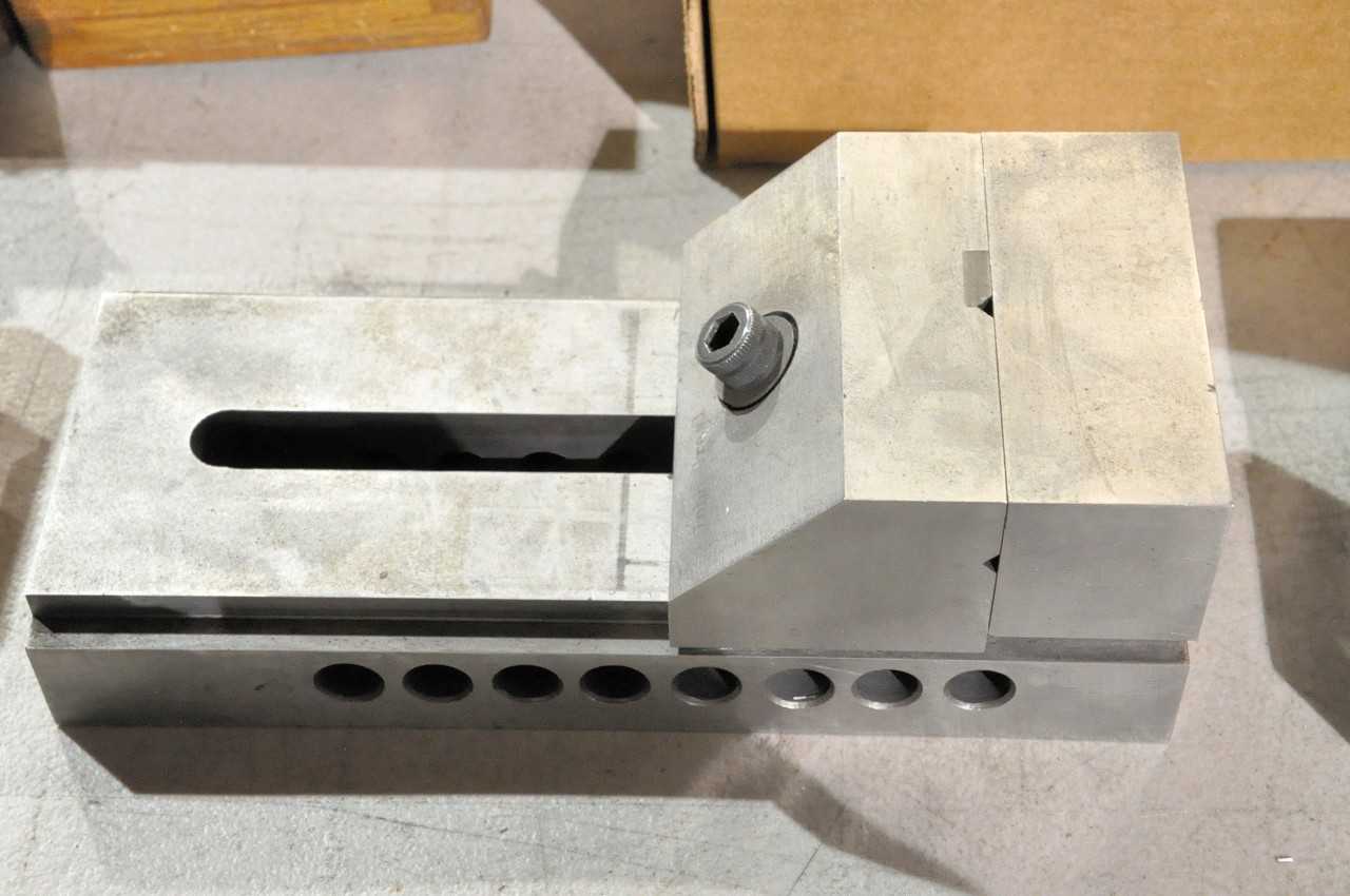 Vises - ELECTRIC POWER TOOLS