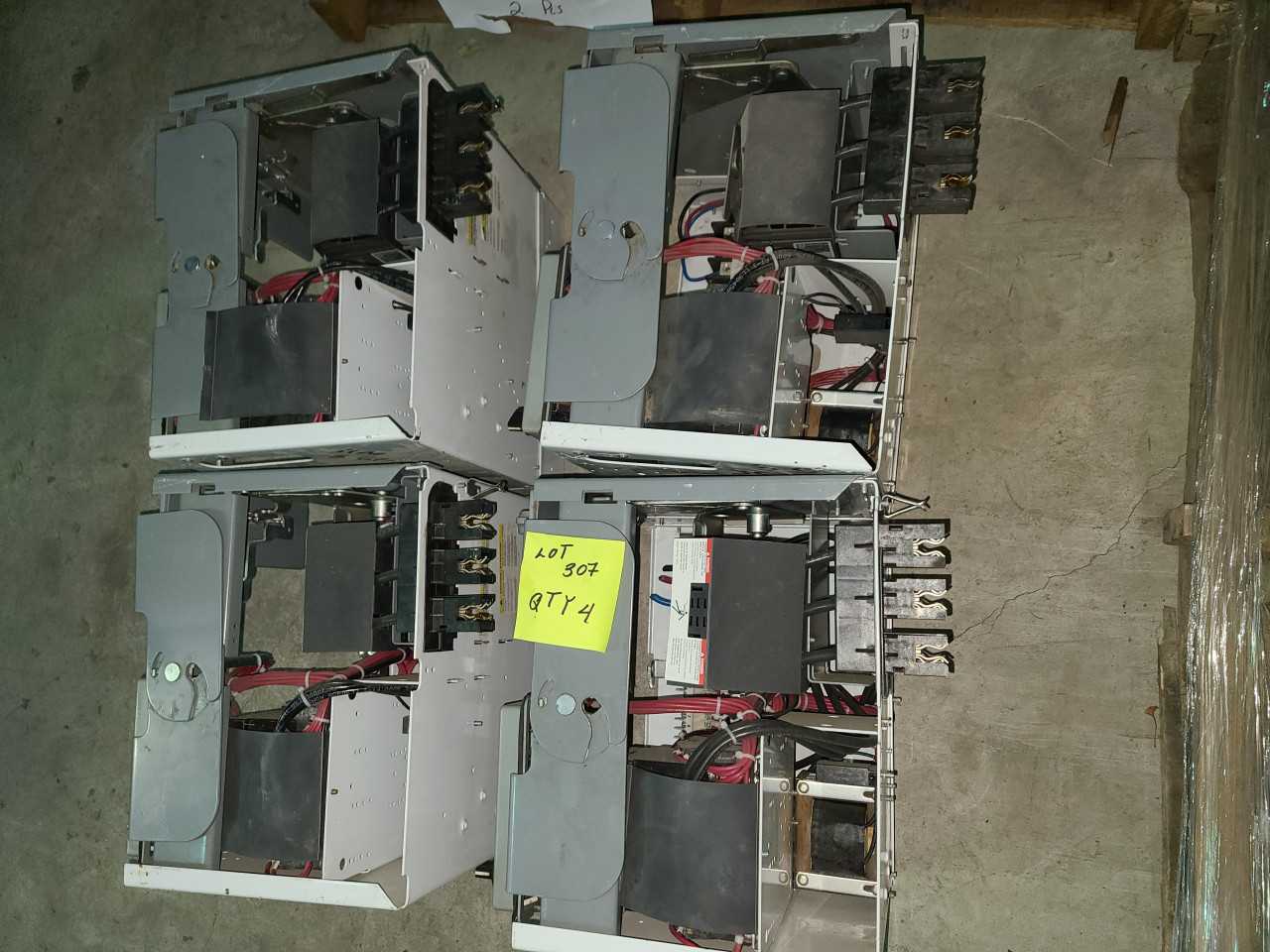 SQD MODEL 6 MCC BUCKETS SIZE 2 STR 30A BREAKERS QTY 4 - MOTOR CONTROL CENTERS