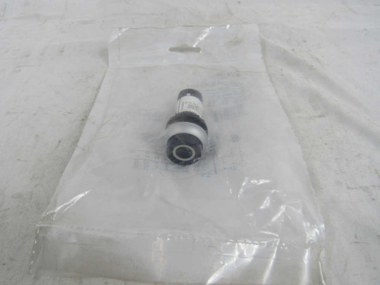 Quantity of 42x C22-DH-S-X0-K01 Pushbuttons - VALVES