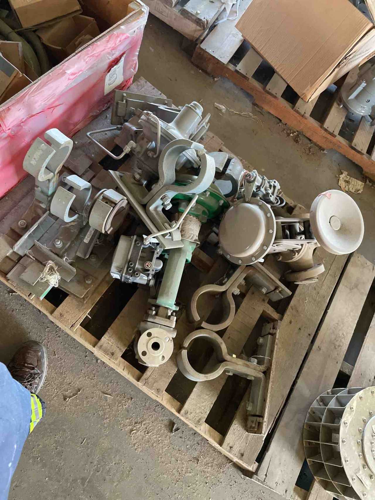 ASSORTED PALLETS OF VALVES & HANGAR BEARINGS - INDUSTRIAL PARTS