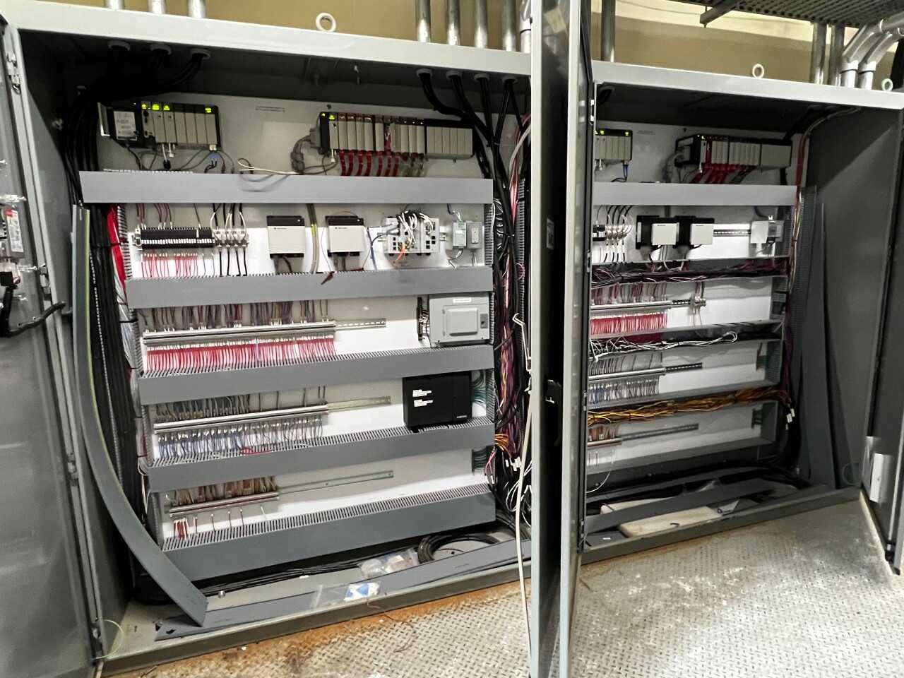 Allen Bradley Controllogix PLCs & Panelview cabinet - AUTOMATION & CONTROLS