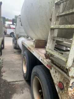 1995 MACK DM6805 READYMIX CONCRETE TRUCK - HYDRO EXCAVATOR TRUCKS