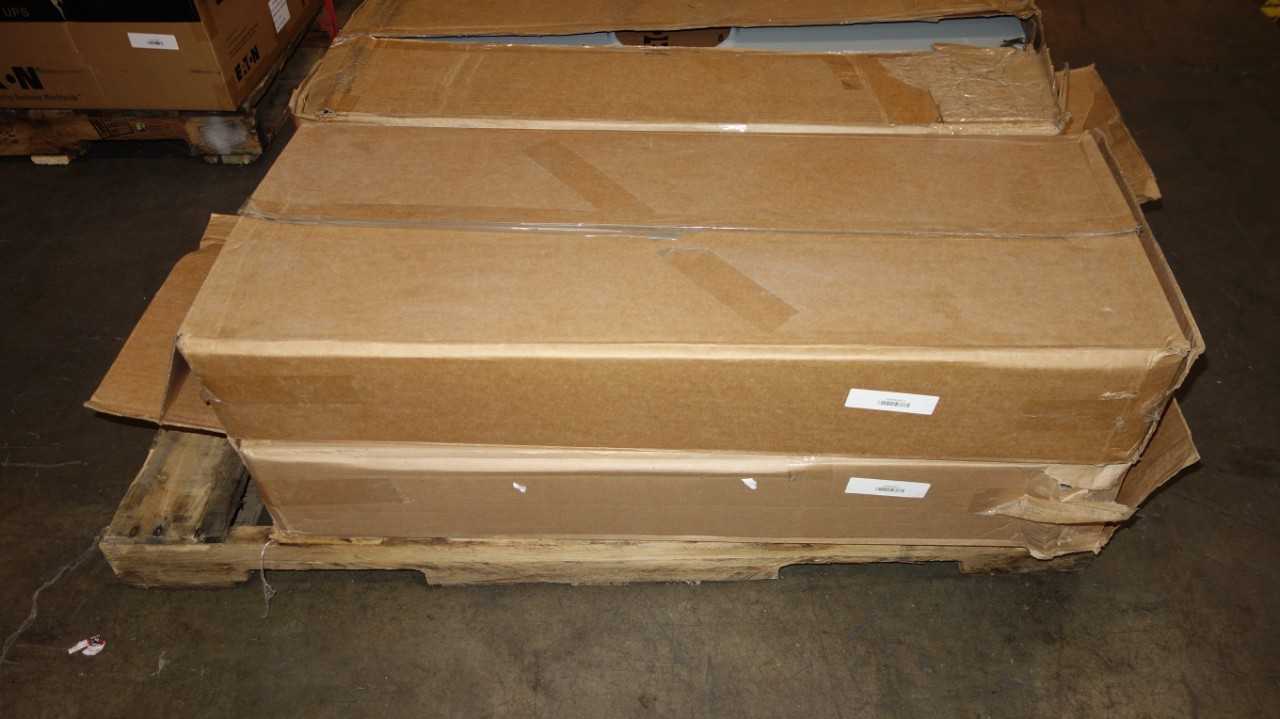 LOT OF 4 ASSORTED EATON 320A 600V-AC METER SOCKET PANELS - CIRCUIT BREAKERS