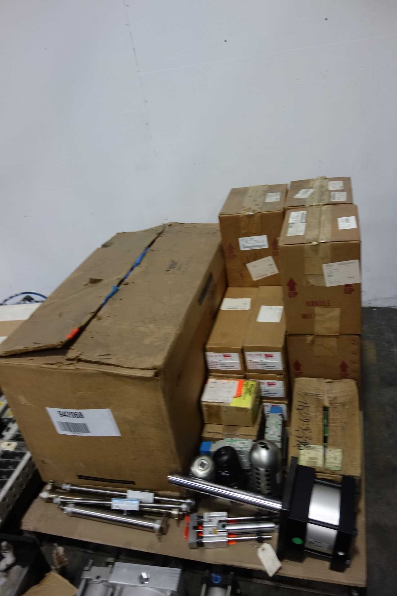 4 PALLETS OF ASSORTED PNEUMATIC - PNEUMATIC POWER TOOL