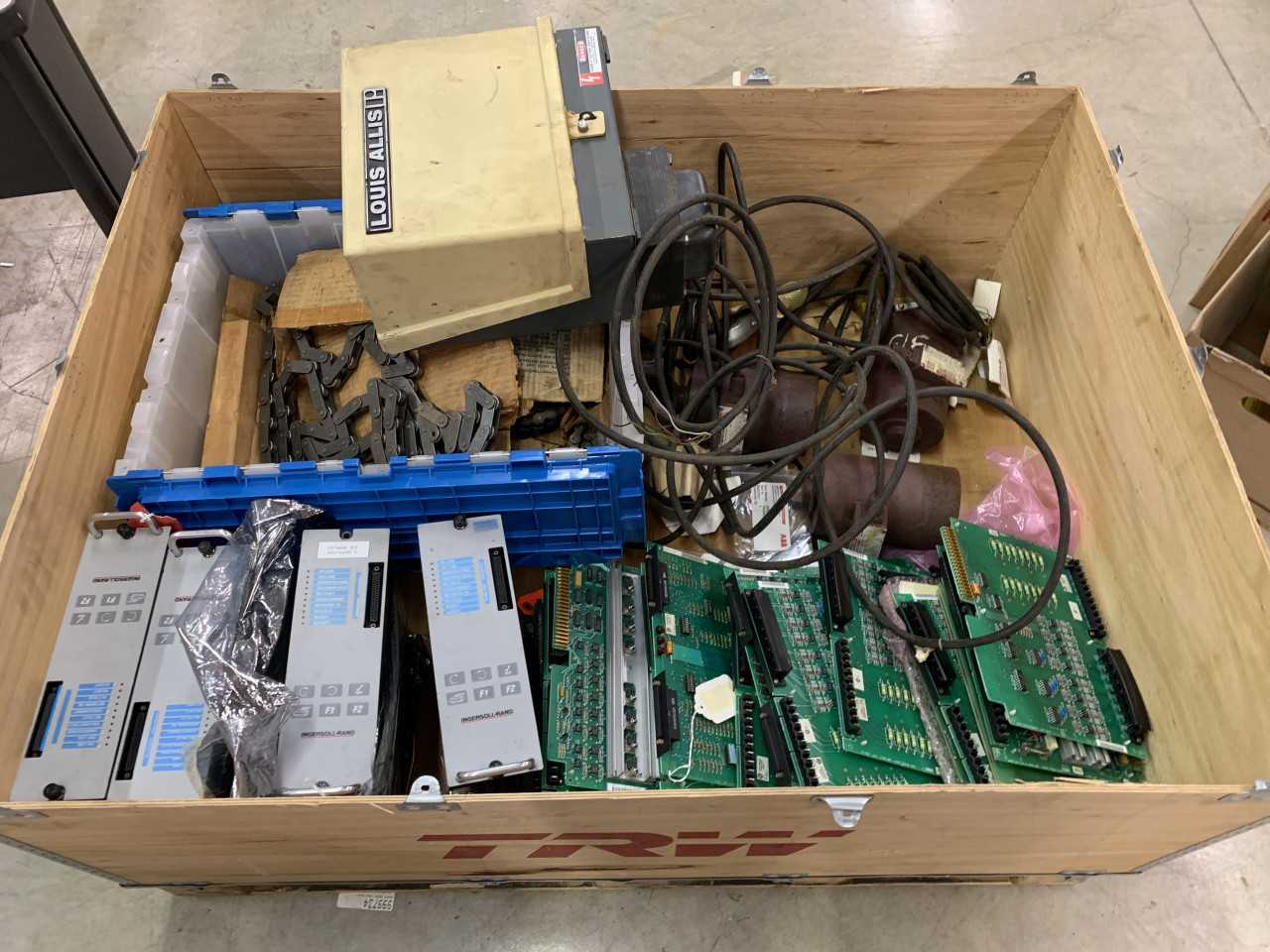 CRATE OF MISC ELECTRICAL AUTOMATION EQUIPMENT ETC - MISCELLANEOUS CRATE OF MISC ELECTRICAL AUTOMATION EQUIPMENT ETC - MISCELLANEOUS