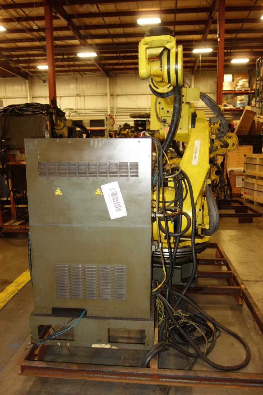 GE FANUC R-2000iA/210F ROBOT WITH R-J3iB CONTROLLER - INDUSTRIAL ROBOTS