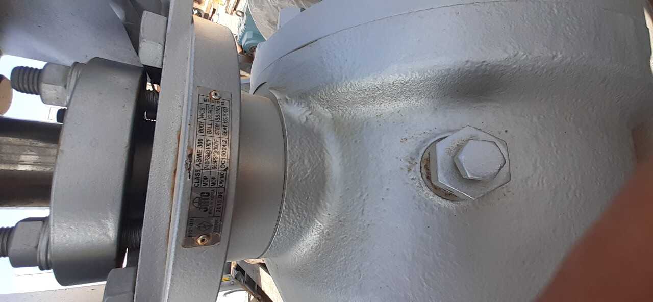Lot of 4 Ball Valves - BALL VALVE