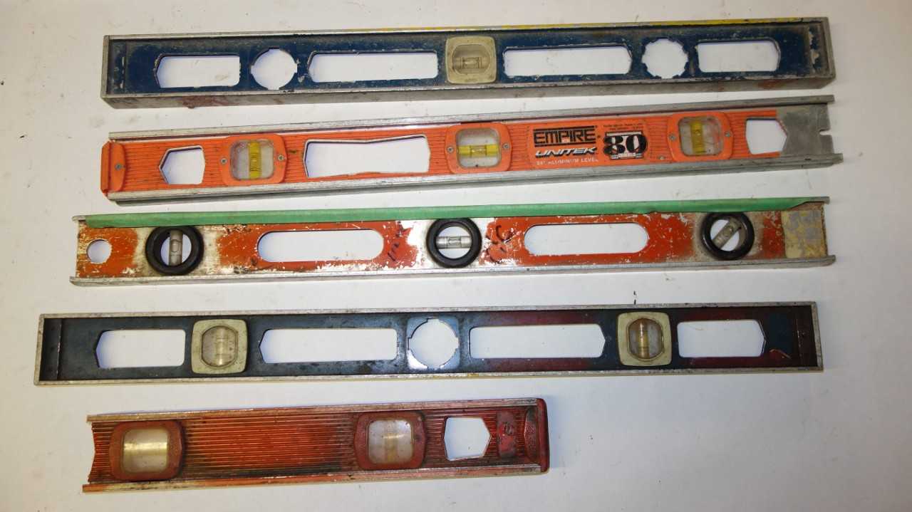 LOT OF 11 ASSORTED LEVELS - ELECTRIC POWER TOOLS