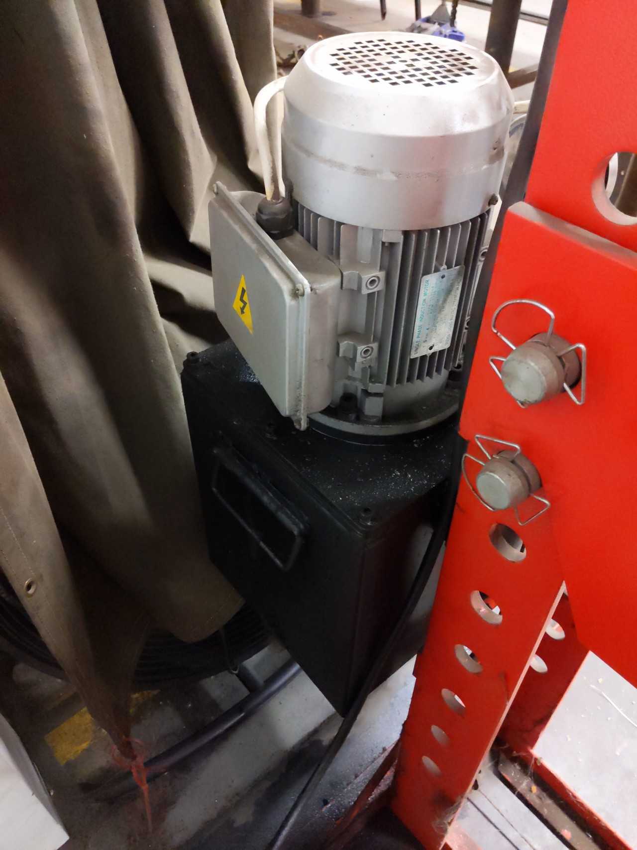 Shop Hydraulic Press - PRESSES