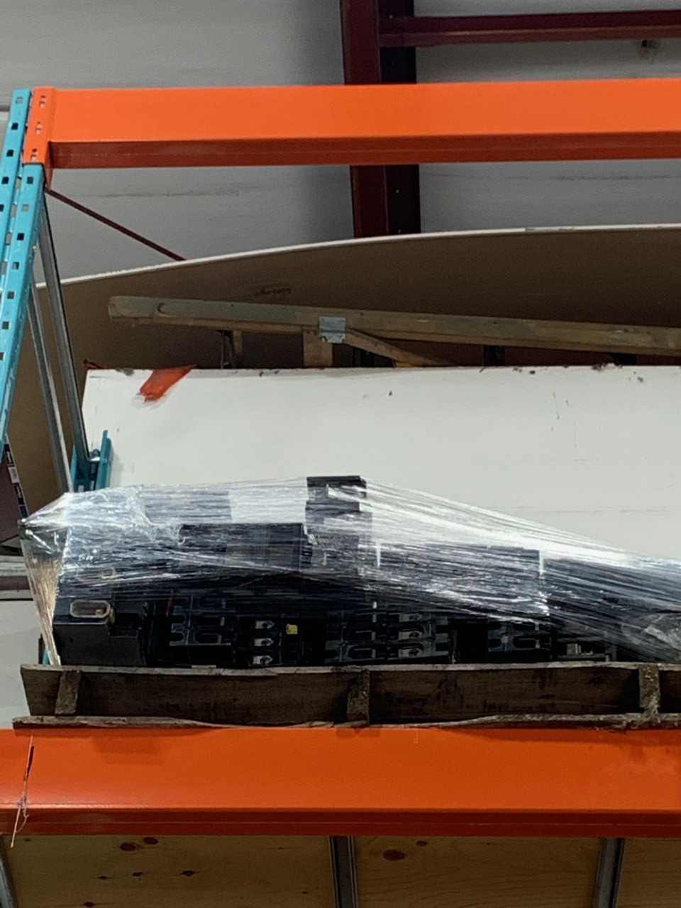 Assorted Pallet of Circuit Breakers - CIRCUIT BREAKERS