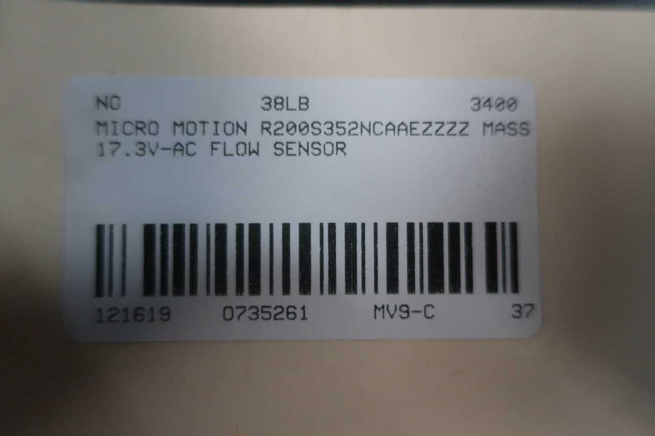 MICRO MOTION R200S352NCAAEZZZZ MASS 17.3V-AC FLOW SENSOR - INSTRUMENTATION