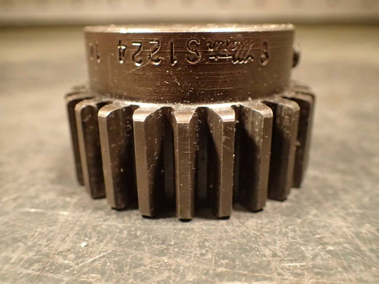 Martin S1224-14-1/2 12DP 24-Tooth Spur Gear: 3/4" Face 2-1/8" OD 5/8" Keyed Bore - POWER TRANSMISSION