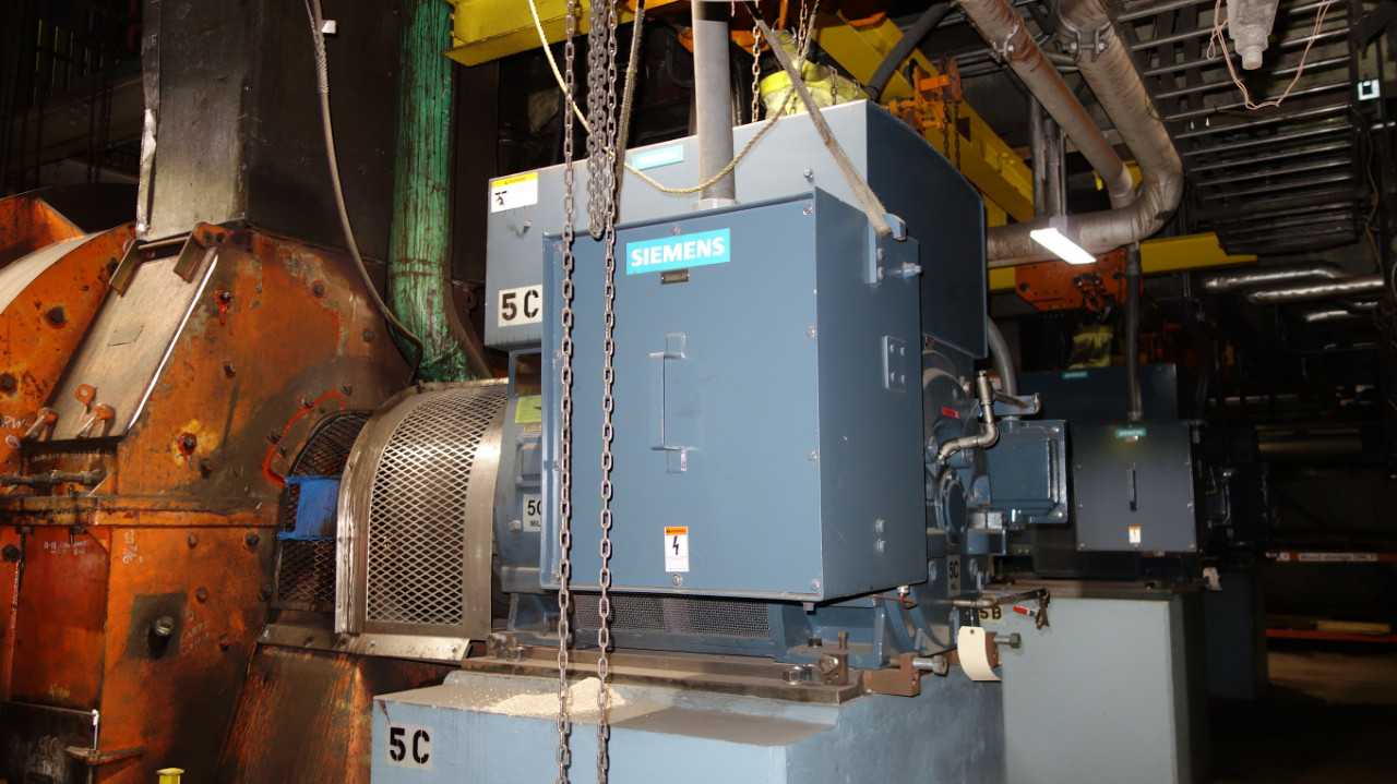 SIEMENS TYPE CG 400HP MOTOR 2300V 588Z 889RPM - MISCELLANEOUS