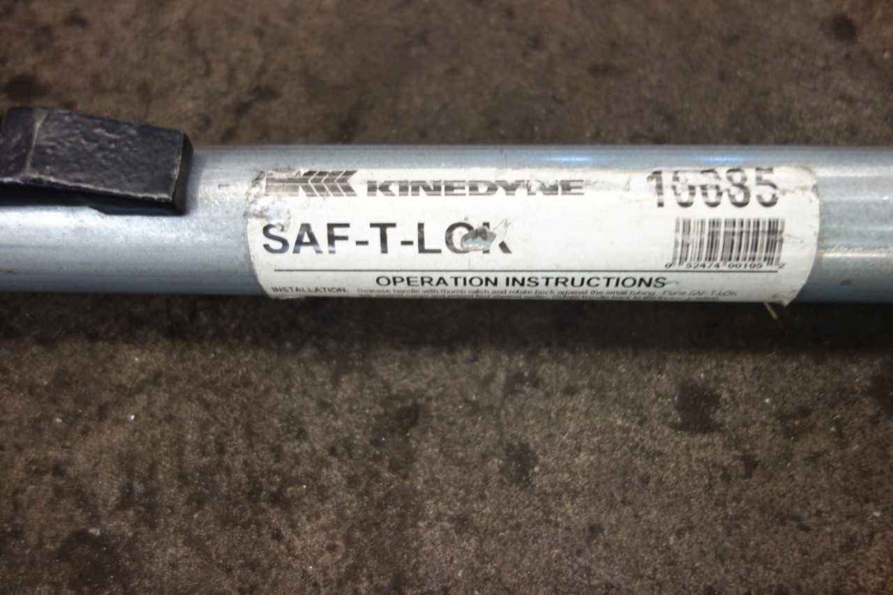 LOT OF 2 KINEDYNE SAF-T-LOK JACK TRAILER BARS - ELECTRIC POWER TOOLS