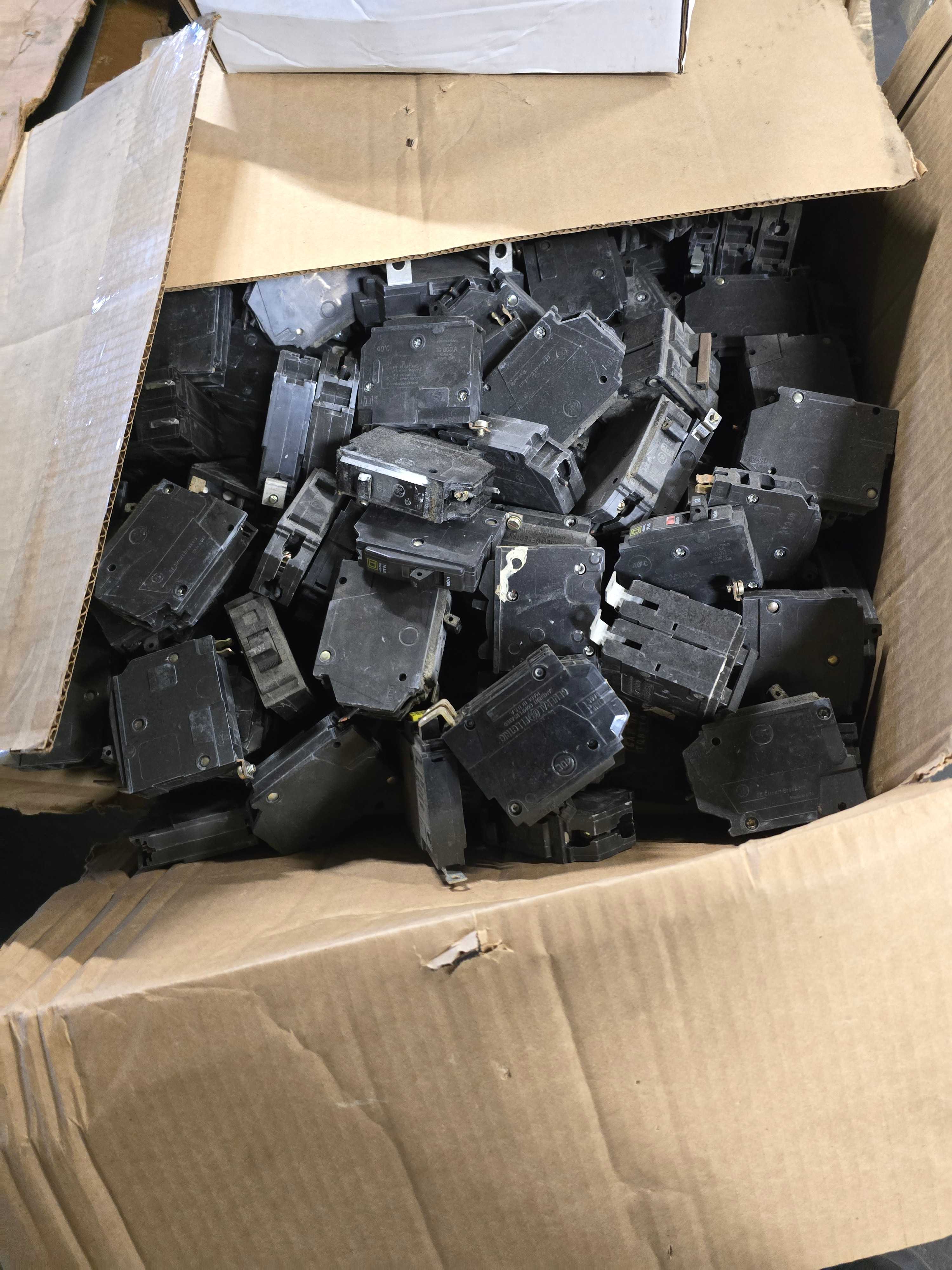 LOT OF SQUARE D & WESTINGHOUSE PANEL COVERS & ASSORTED CIRCUIT BREAKERS - ELECTRICAL COMPONENTS