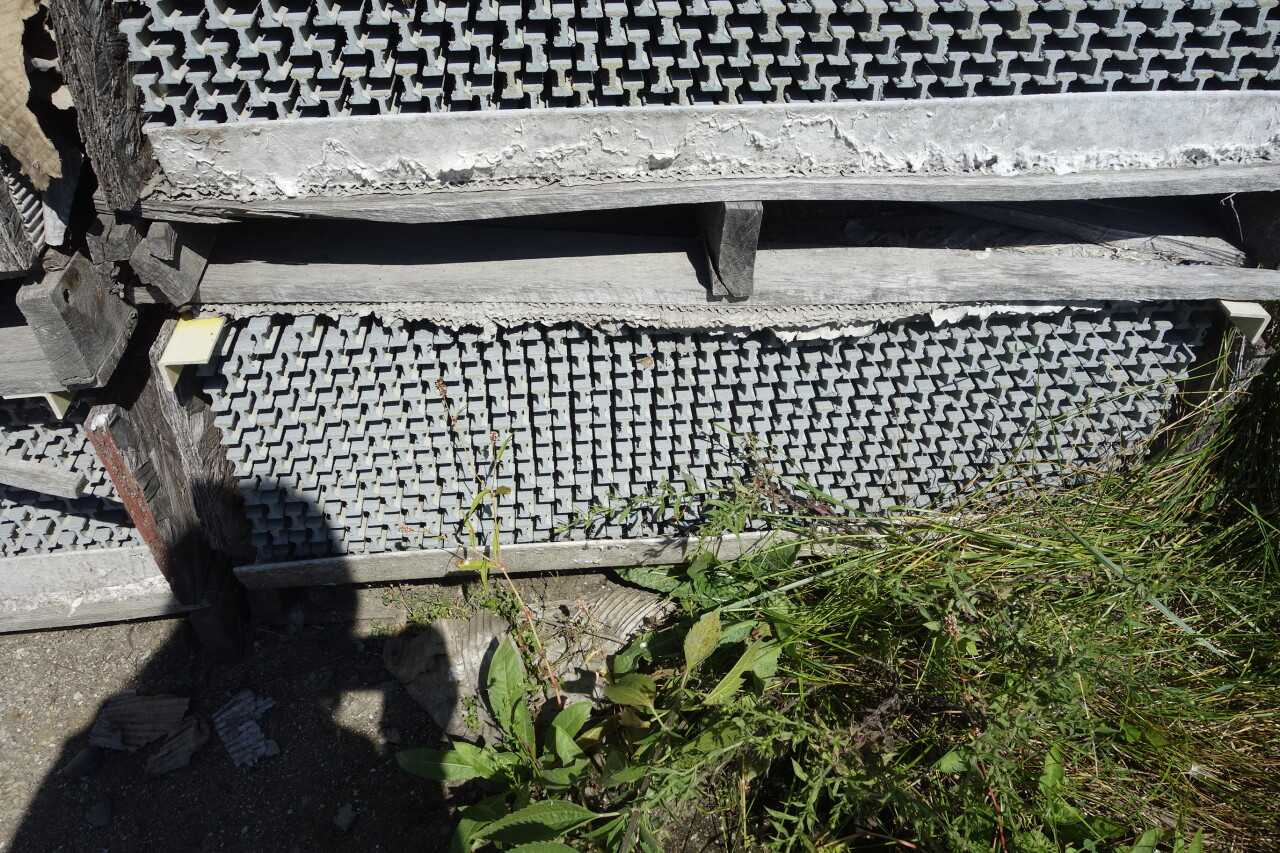 BUNDLE OF 14 STRONGWELL I-6000 DURAGRID 1IN 36IN 240IN PHENOLIC FIRE INTEGRITY COMPOSITE GRATING - SAFETY EQUIPMENT