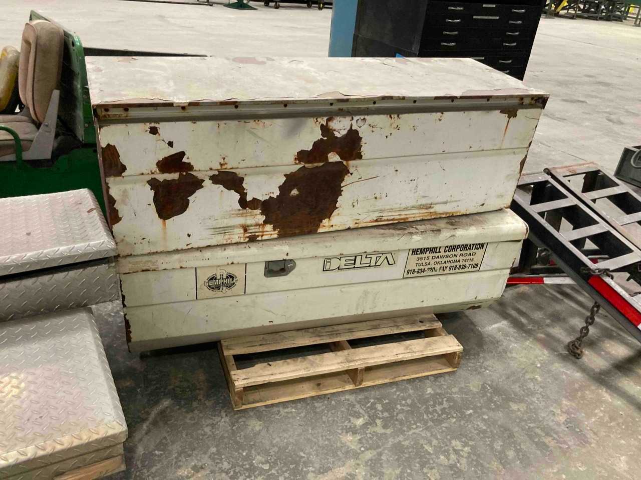2 truck tool boxes - TOOL STORAGE