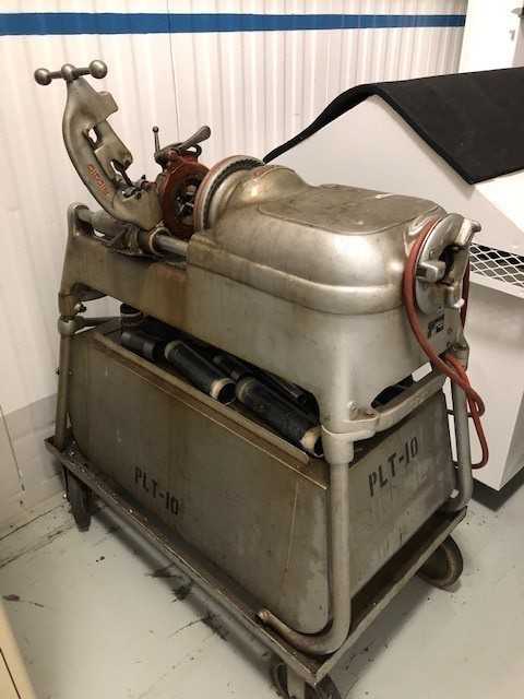 Ridgid Pipe Threading Machine - HAND TOOLS Ridgid Pipe Threading Machine - HAND TOOLS