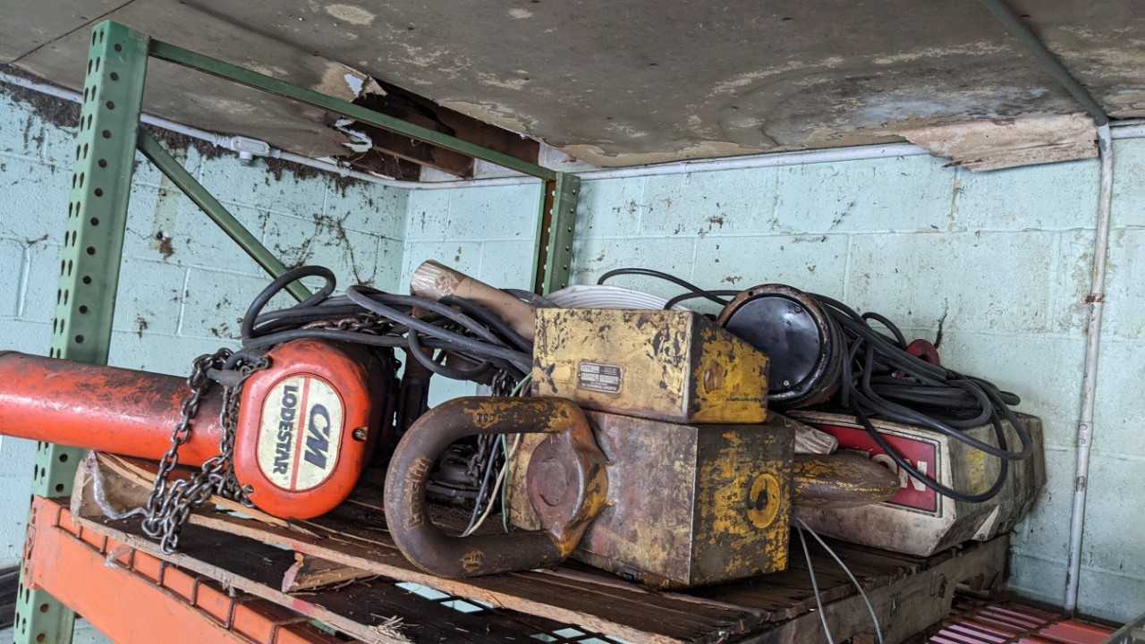 Lot of remaining 5 sections of racking content and floor content in room - INDUSTRIAL PARTS