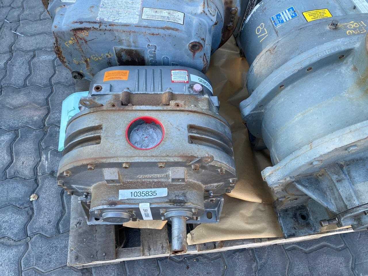 PALLET OF ASSORTED ROTARY LOBE BLOWERS - ROTARY LOBE BLOWER